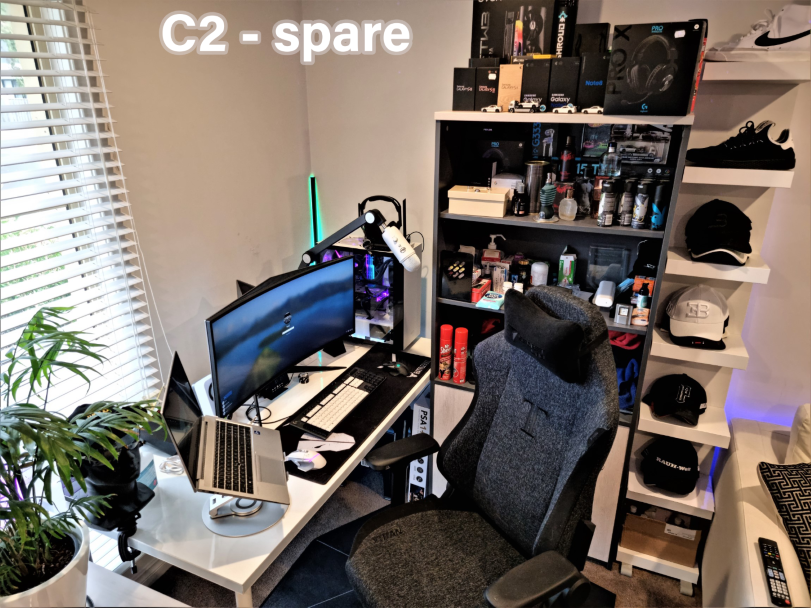 Gaming room - corner 2